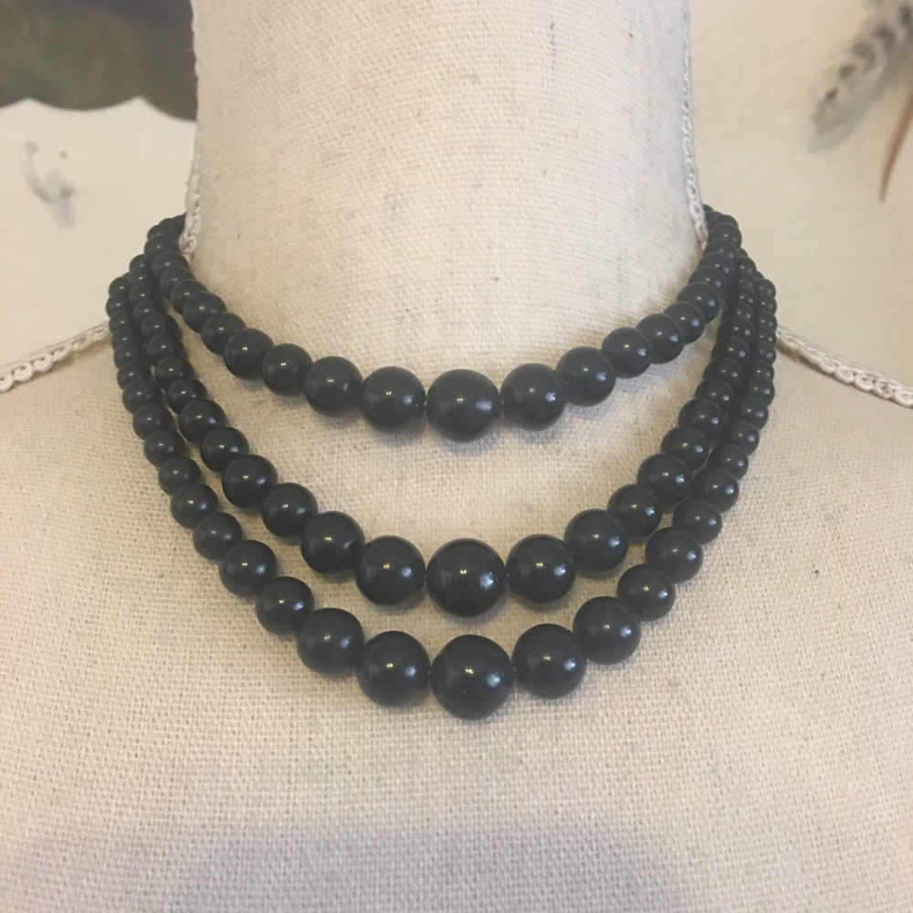 Vintage 50s triple strand bead choker necklace